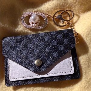 Chic Black and Cream Key Holder